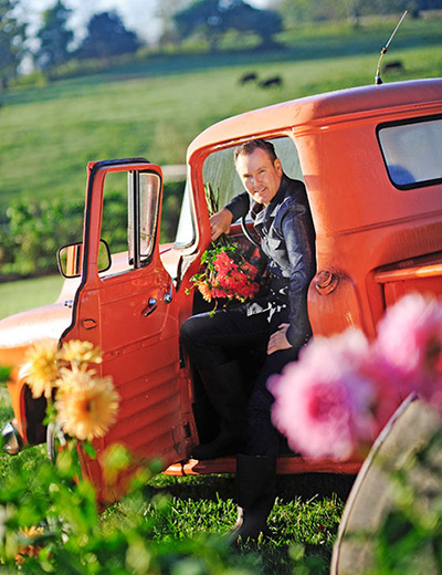 Barry-Dixon-Orange-Truck-400×520
